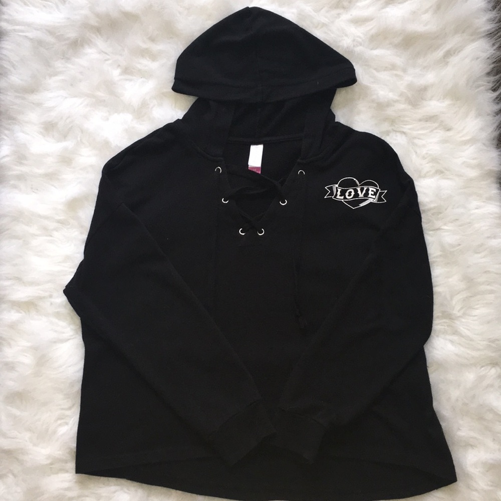 🖤LACE UP HOODIE SHIRT🖤